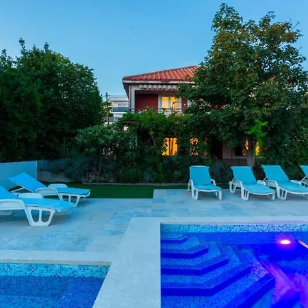 Villa Nina With Pool - Kvarner By Guide