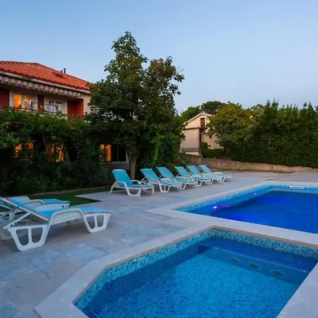 Nina With Pool - Kvarner By Guide *