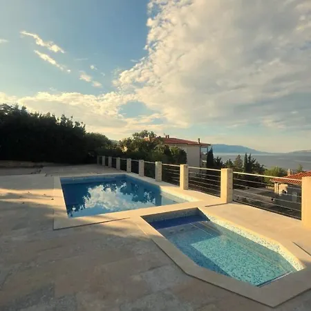 Nina With Pool - Kvarner By Guide Villa